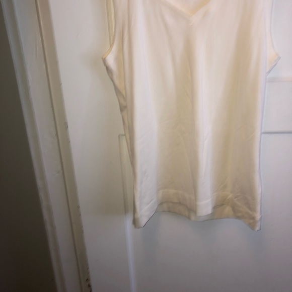 Denver Hayes large ‘soft’ Cream Sleeveless Tank Top - Picture 6 of 8